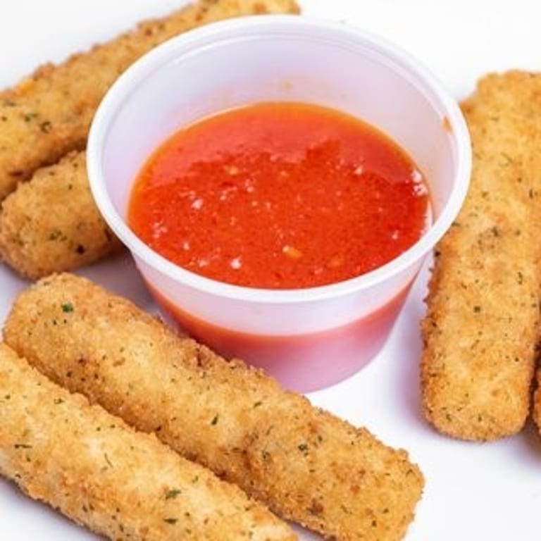 Delicious Mozzarella Sticks: A Cheesy Delight
