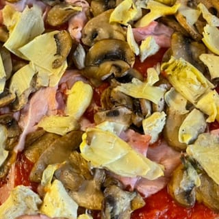 GF Capricciosa Pizza