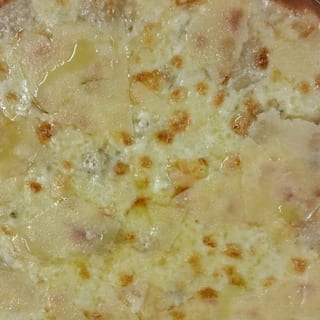 GF Quattro Formaggi Pizza