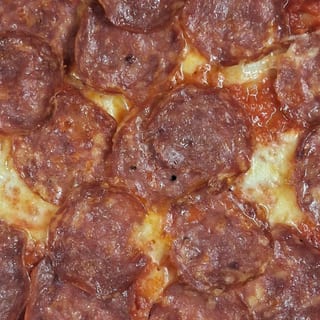 GF Salame Pizza